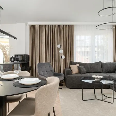 Apartamento Elegancki Z Parkingiem Blisko Starego Miasta By Renters