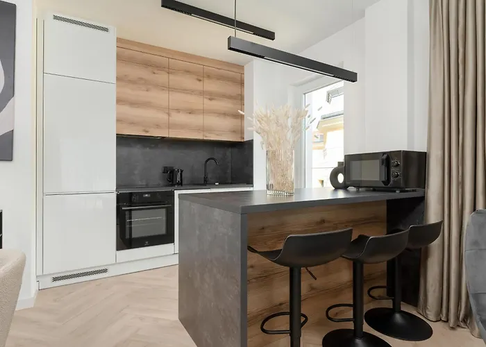 Elegancki Z Parkingiem Blisko Starego Miasta By Renters *