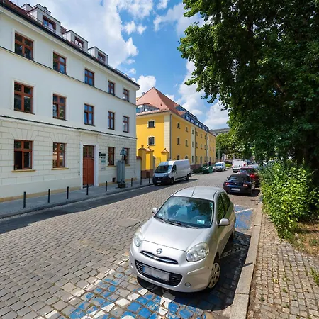 Elegancki Z Parkingiem Blisko Starego Miasta By Renters Апартаменти *