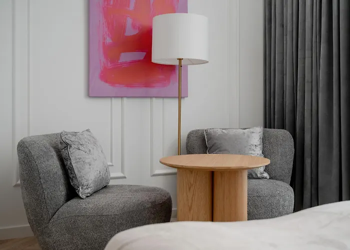 Elegancki Z Parkingiem Blisko Starego Miasta By Renters * Вроцлав