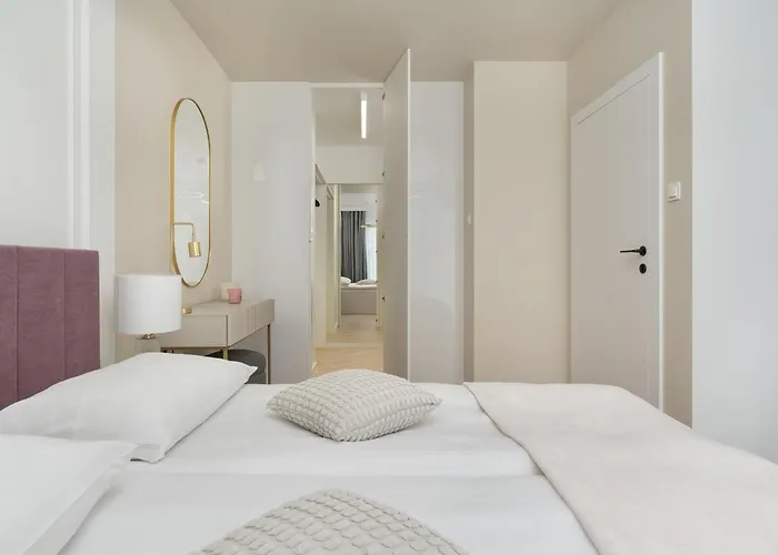 Daire Elegancki Z Parkingiem Blisko Starego Miasta By Renters *